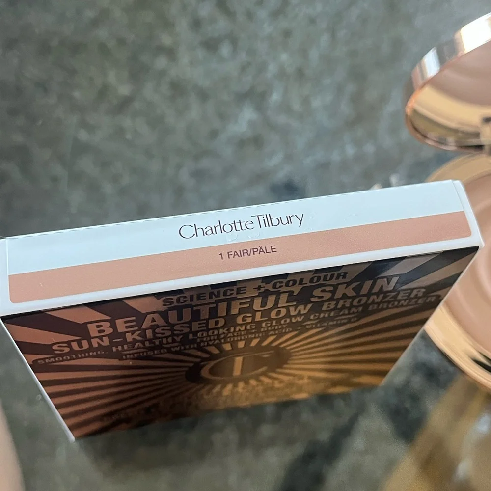 Charlotte Tilbury cream bronzer